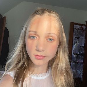 Meet your Posher, Zarah